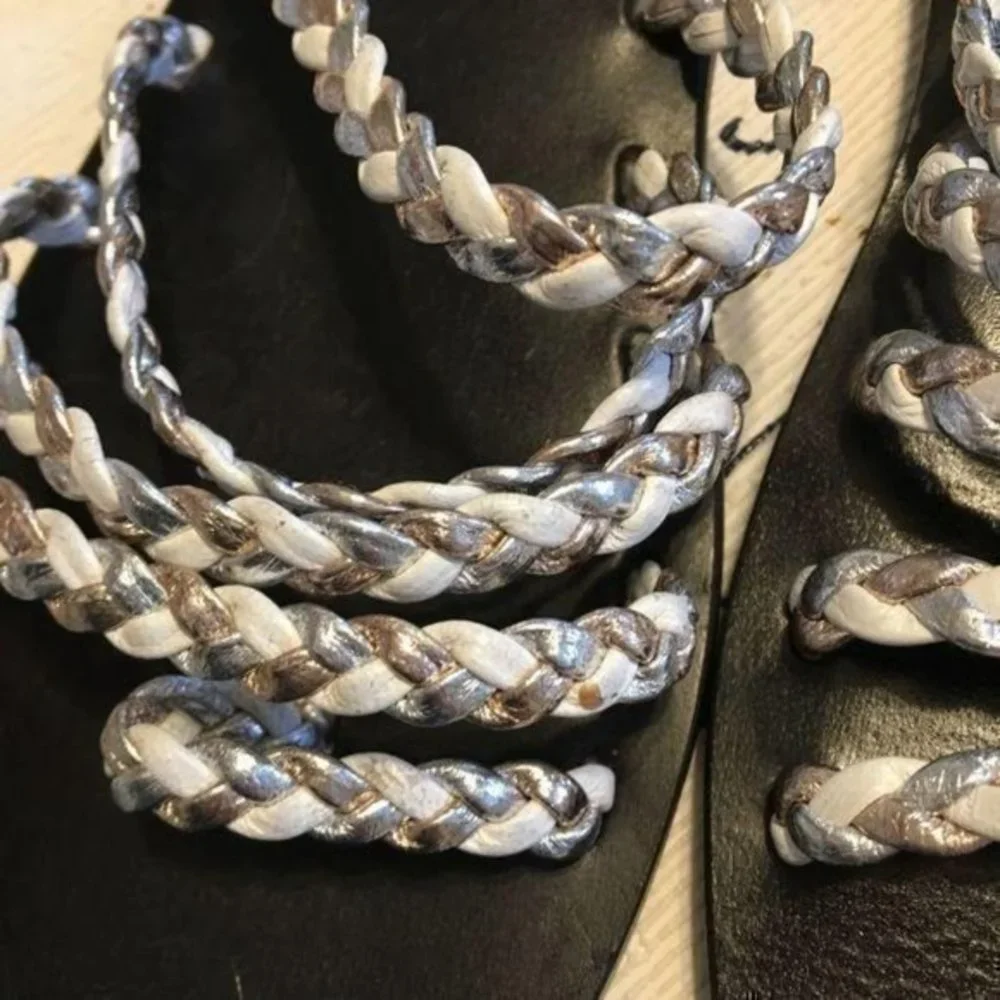 Urban Outfitters Val Braided Slide - Picture 4 of 6